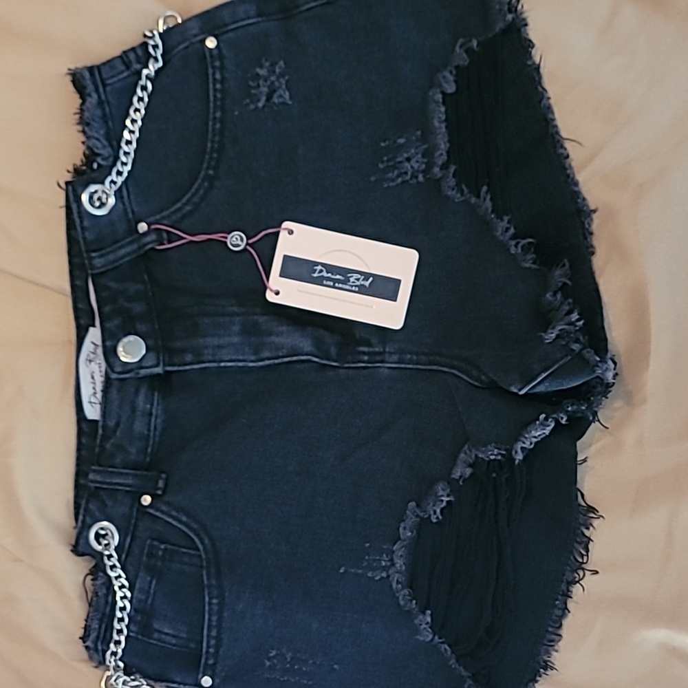 Side chains denim shorts